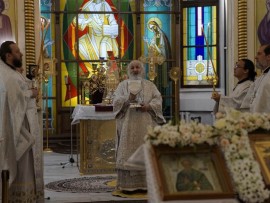 В праздник Вознесения Господня и день памяти апостола и евангелиста Иоанна Богослова архиепископ Варнава совершил богослужения в Благовещенском кафедральном соборе Павлодара