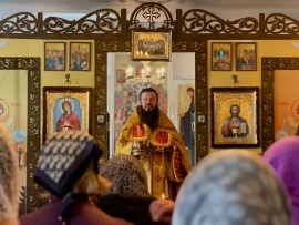 В Иверско-Петропавловском женском монастыре молитвенно отметили престольный праздник