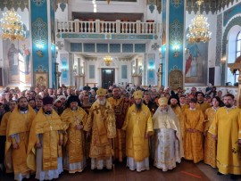 25 октября в честь памяти Святителя Николая, митрополита Алматинского и Казахстанского в Свято-Никольском кафедральном соборе города Актобе отметили престольный праздник.