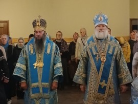 26 октября епископ Актюбинский и Кызылординский Игнатий принял участие в Божественной литургии престольного праздника в Иверском женском монастыре города Орск